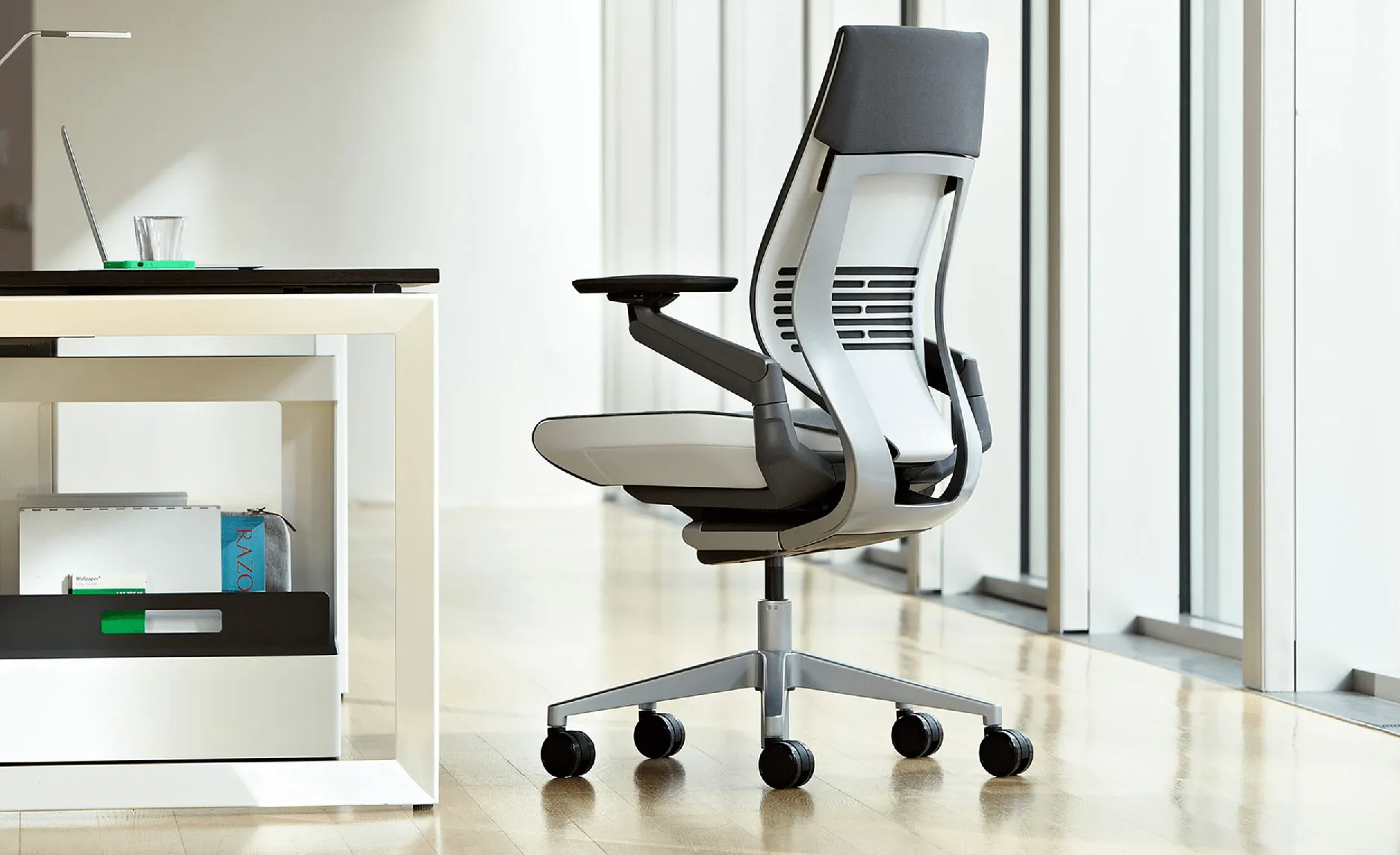 SteelCase — UX/UI & App Design